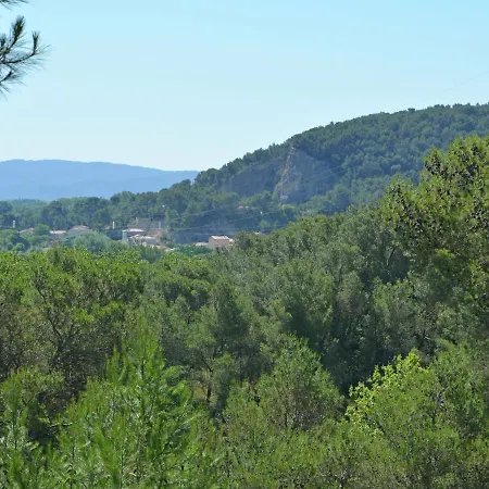Villa Lush In Beaucaire With Swimming Pool Beaucaire (Gard)