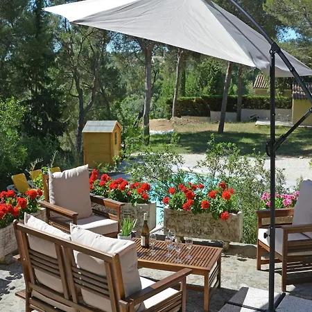 Vila Elegant Mansion In Provence