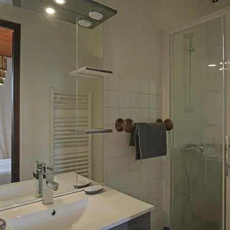וילה Elegant Mansion In Provence בוקר
