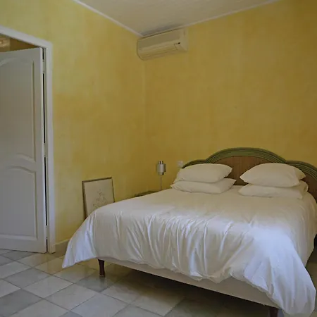 Elegant Mansion In Provence Vila Beaucaire (Gard)